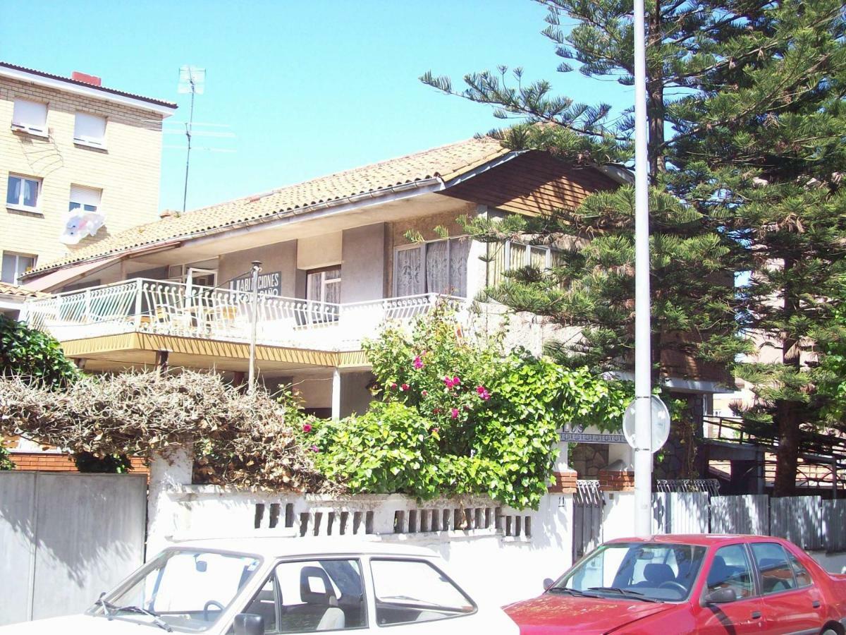 Pension Los Pinos Gijón Exteriör bild